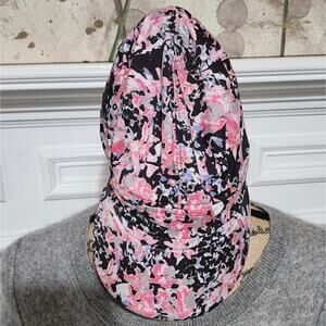 Lululemon athletica Pink‎ and Black Floral Hat
